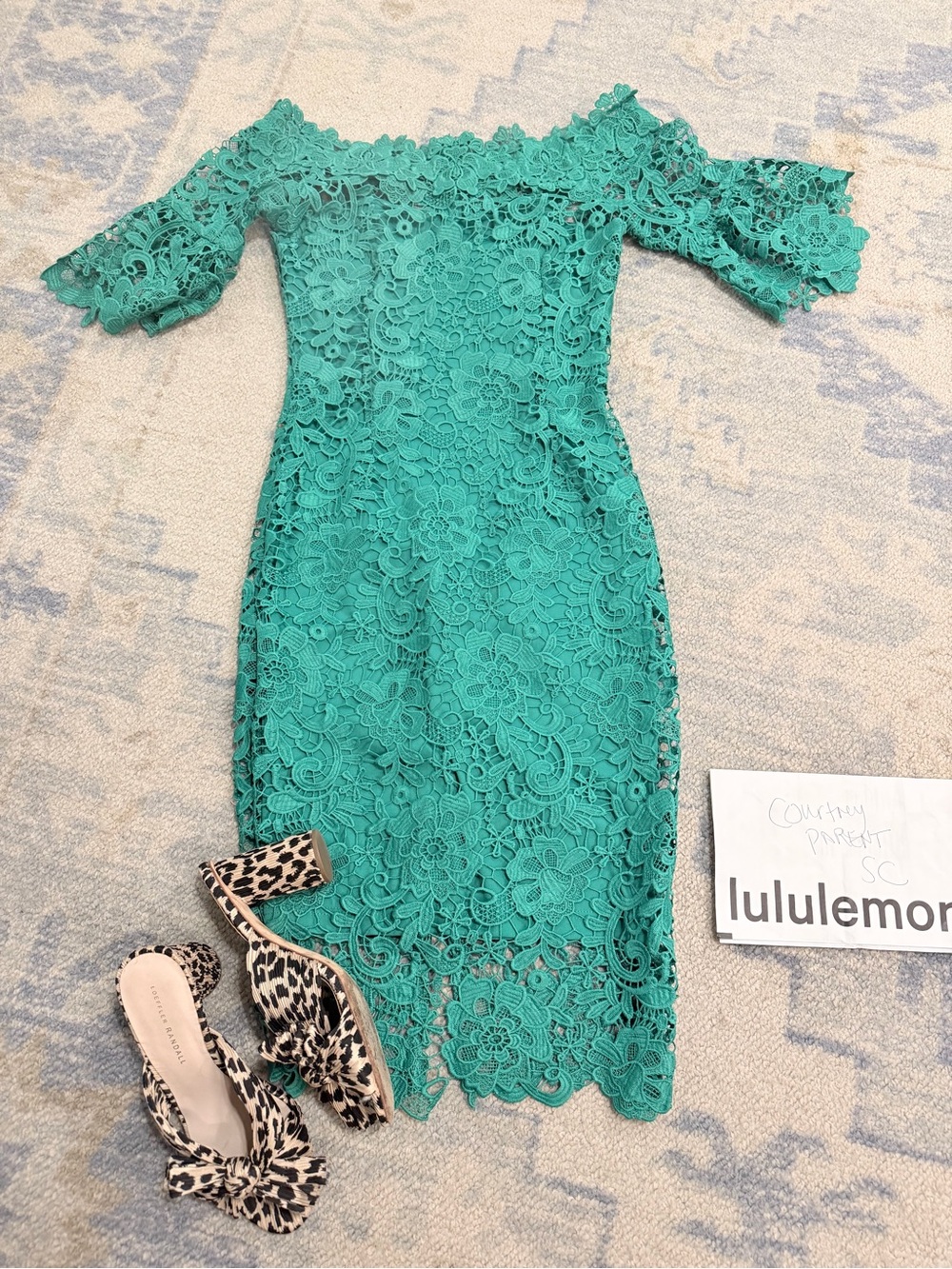 Lace Off-Shoulder Green Women's boutique Dress- size 4